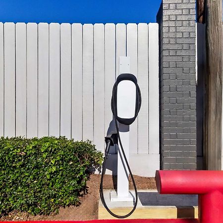 Americas Best Value Inn Houston Heights At I-45 Buitenkant foto