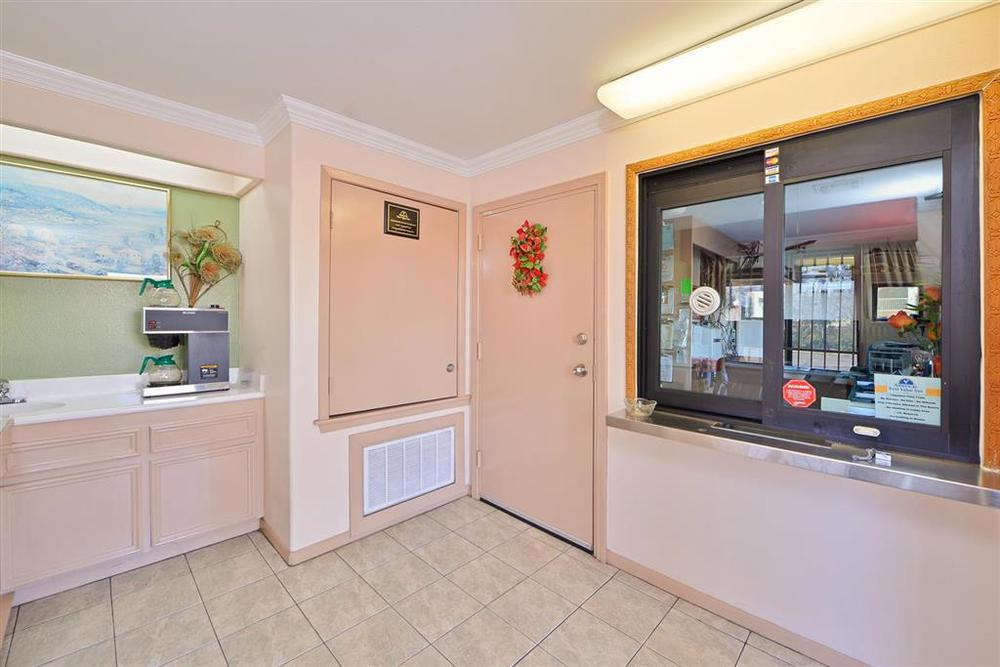Americas Best Value Inn Houston Heights At I-45 Interieur foto