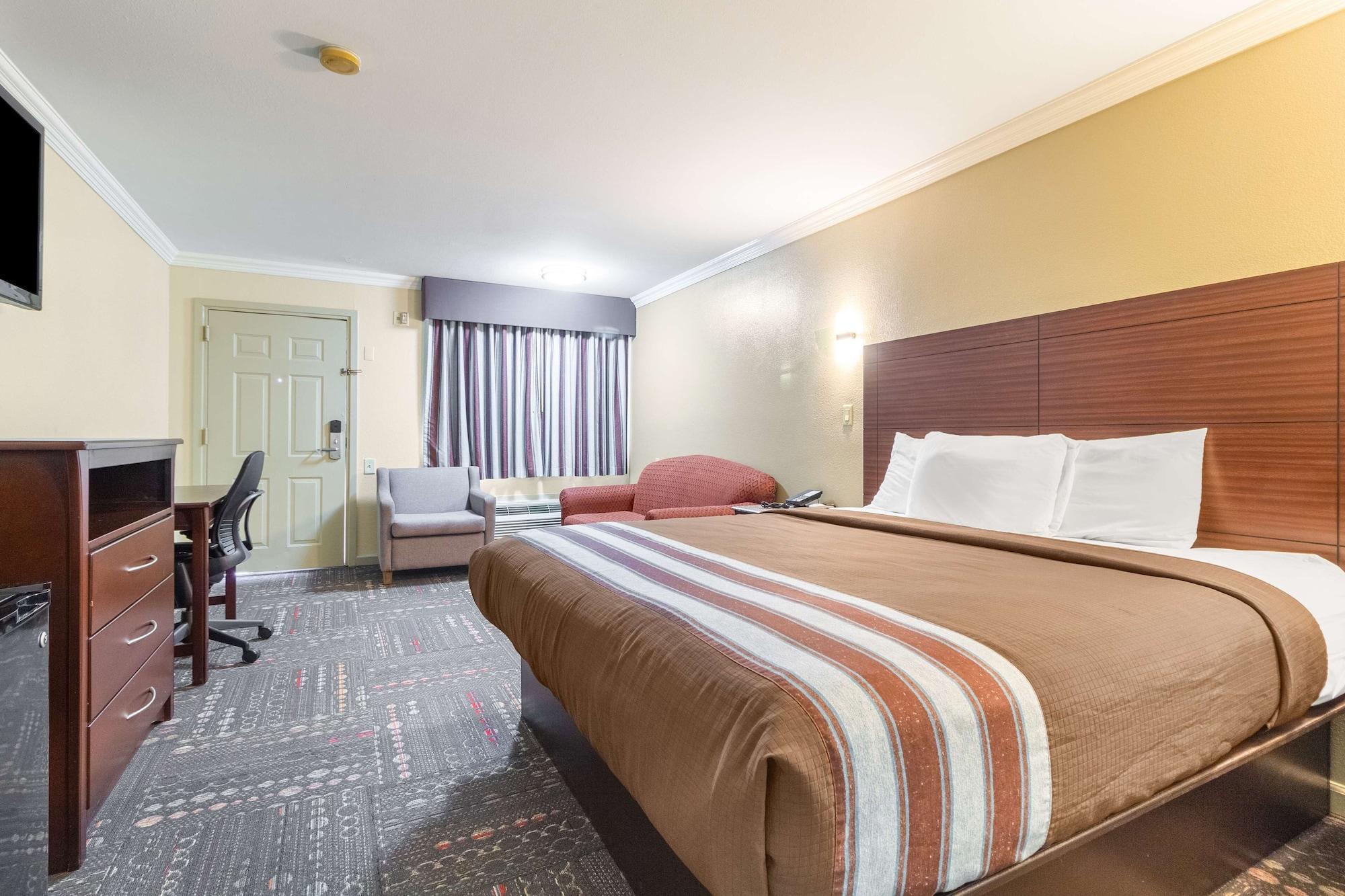 Americas Best Value Inn Houston Heights At I-45 Buitenkant foto