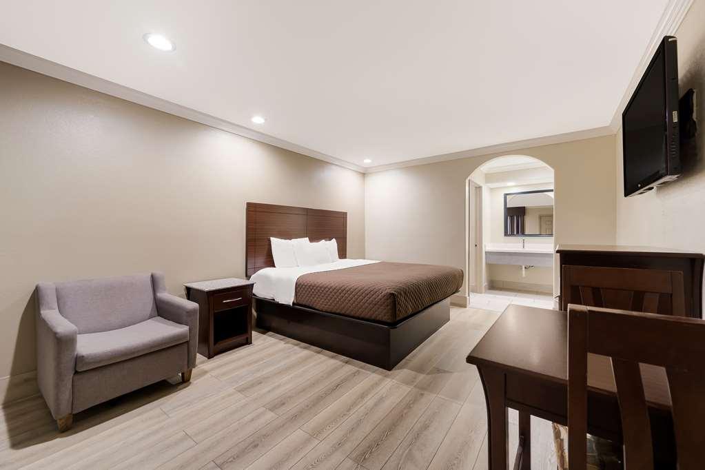 Americas Best Value Inn Houston Heights At I-45 Kamer foto