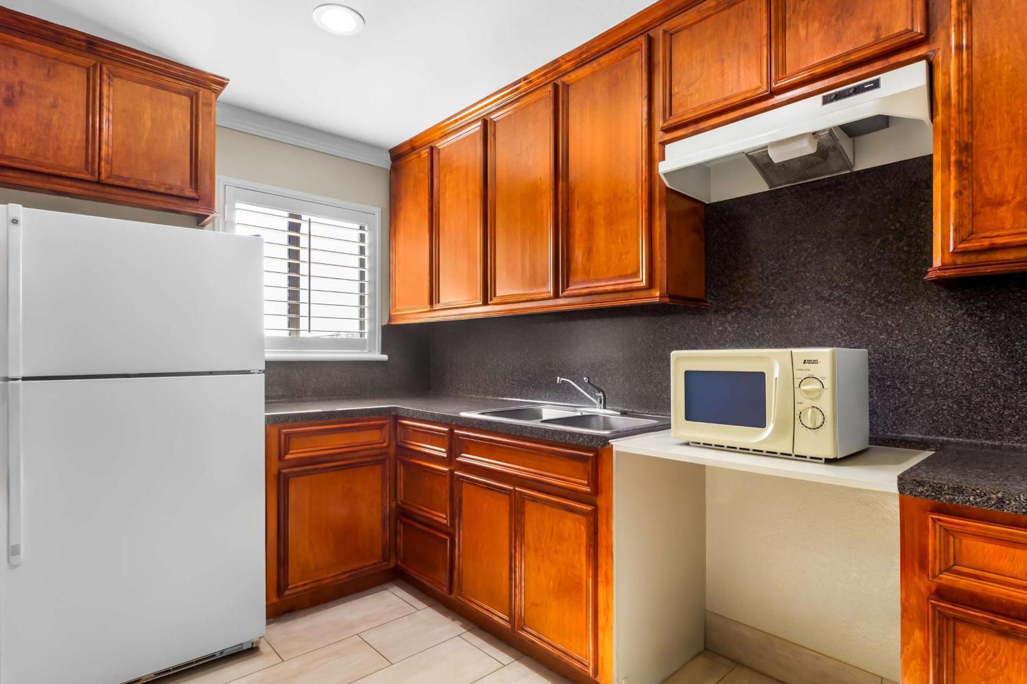 Americas Best Value Inn Houston Heights At I-45 Buitenkant foto