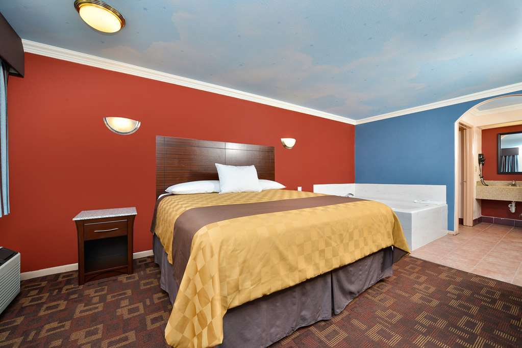 Americas Best Value Inn Houston Heights At I-45 Kamer foto